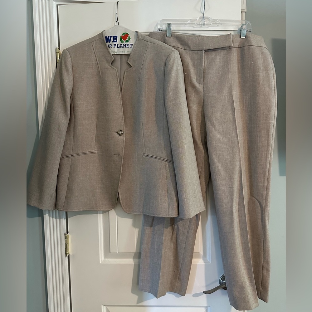 Tahari Women’s Tan Suit